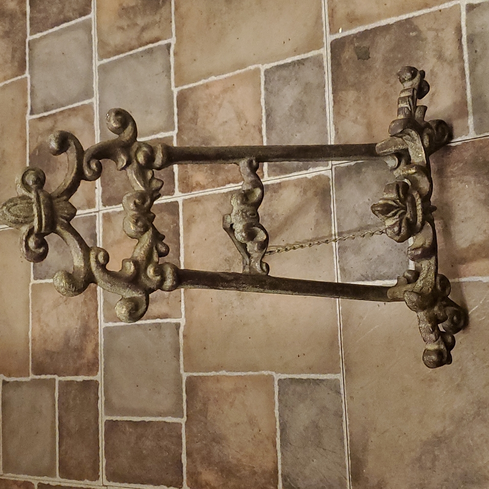 Metal Ornate Book Stand 15.5" Vintage Old Look Fleur De Lis Easel Victorian